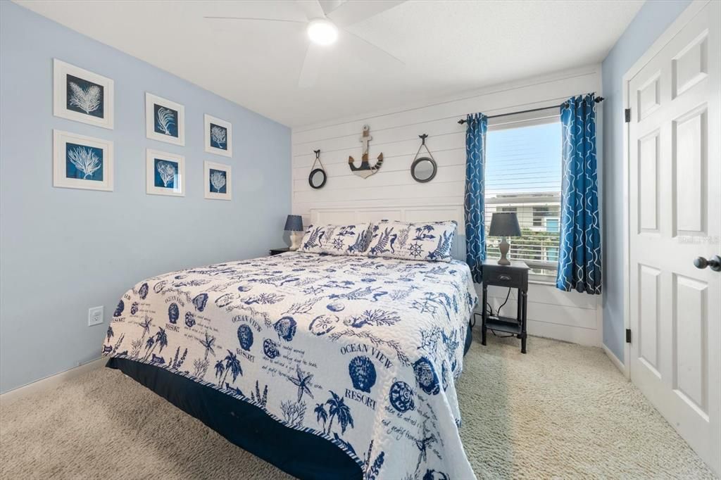 For Sale: $650,000 (2 beds, 2 baths, 1162 Square Feet)