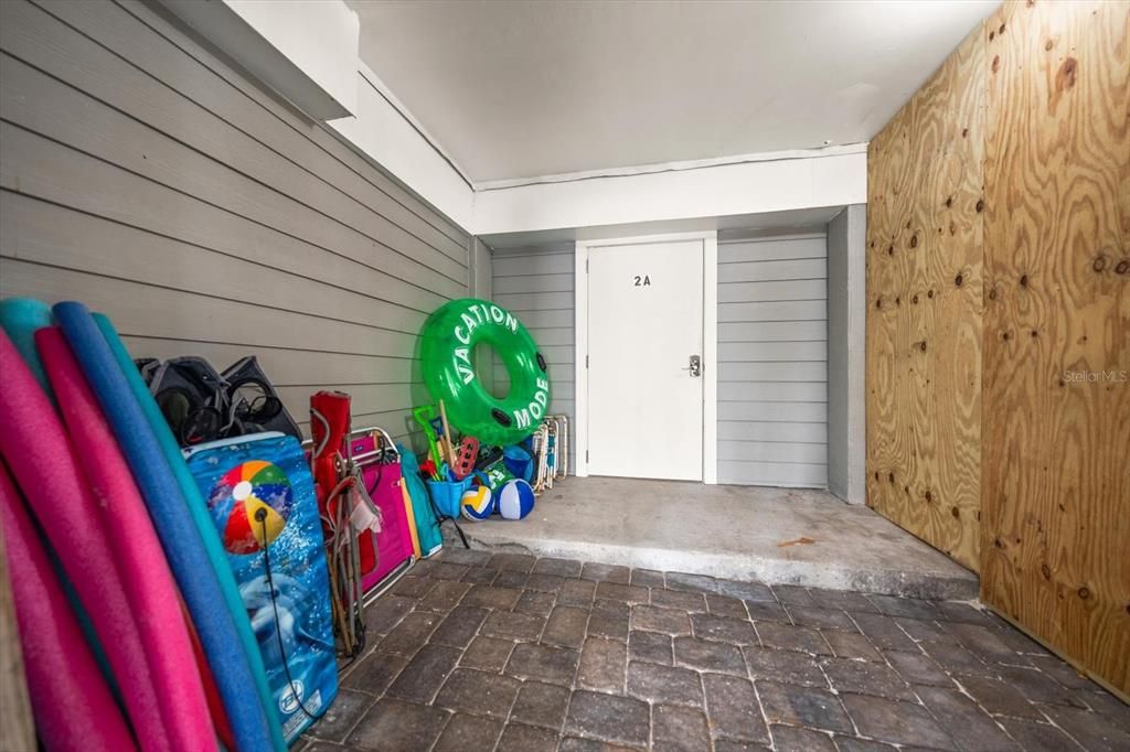 For Sale: $650,000 (2 beds, 2 baths, 1162 Square Feet)