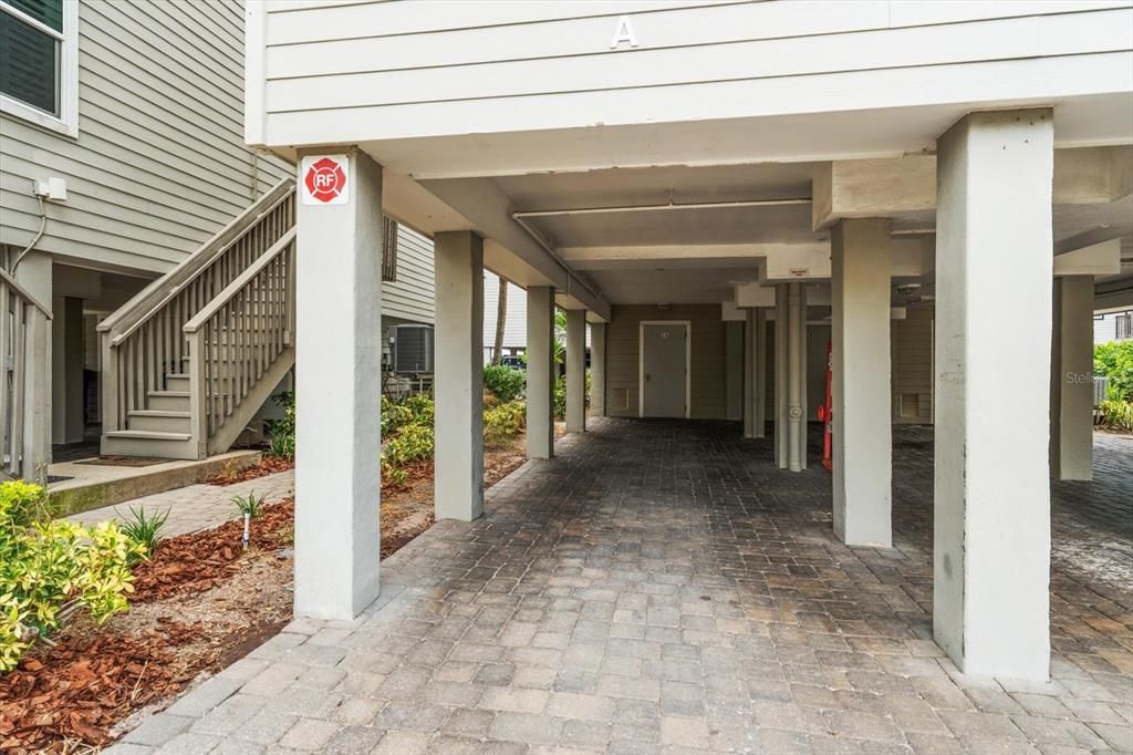 For Sale: $650,000 (2 beds, 2 baths, 1162 Square Feet)