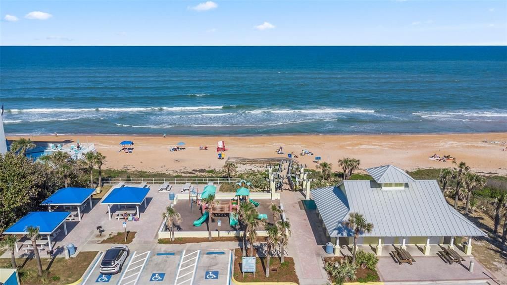 For Sale: $299,000 (1 beds, 1 baths, 767 Square Feet)