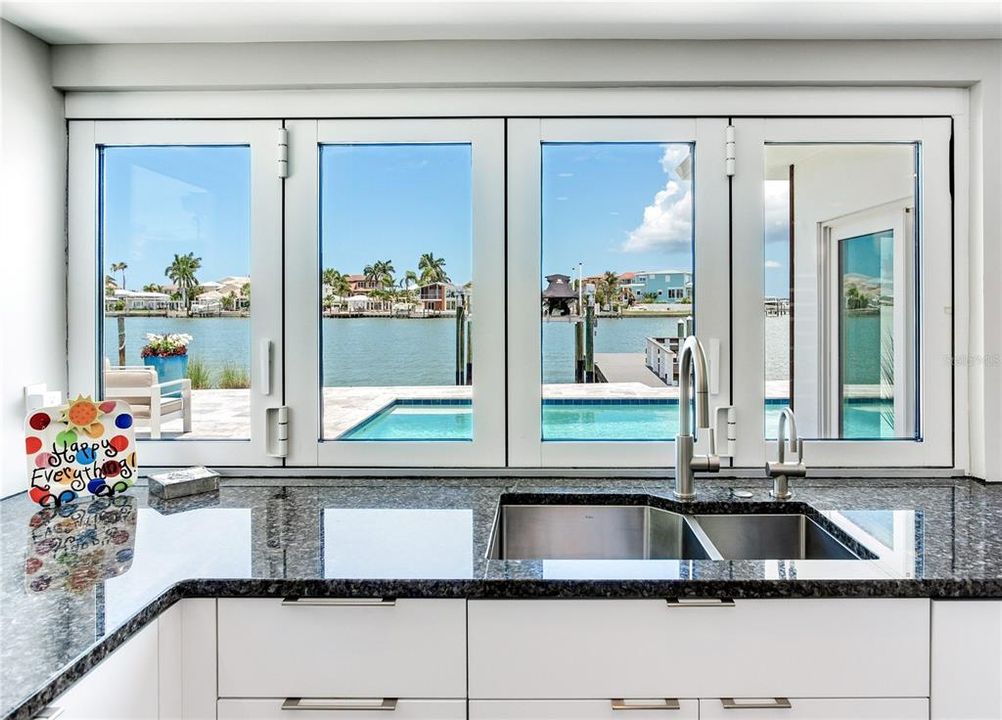 For Sale: $2,100,000 (3 beds, 3 baths, 2620 Square Feet)