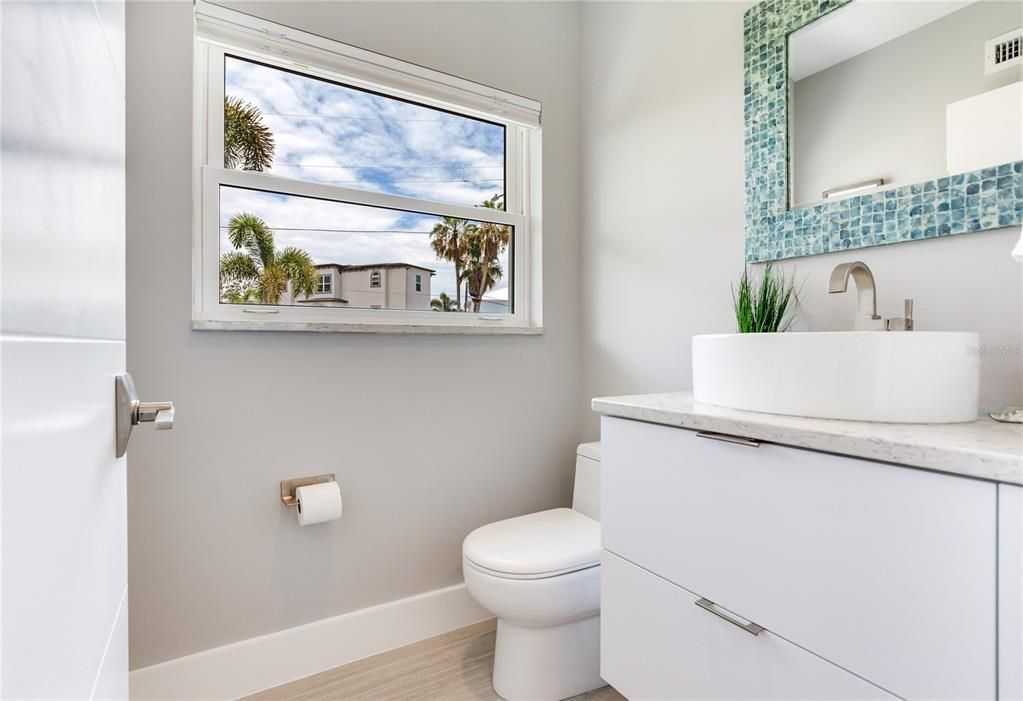 For Sale: $2,100,000 (3 beds, 3 baths, 2620 Square Feet)