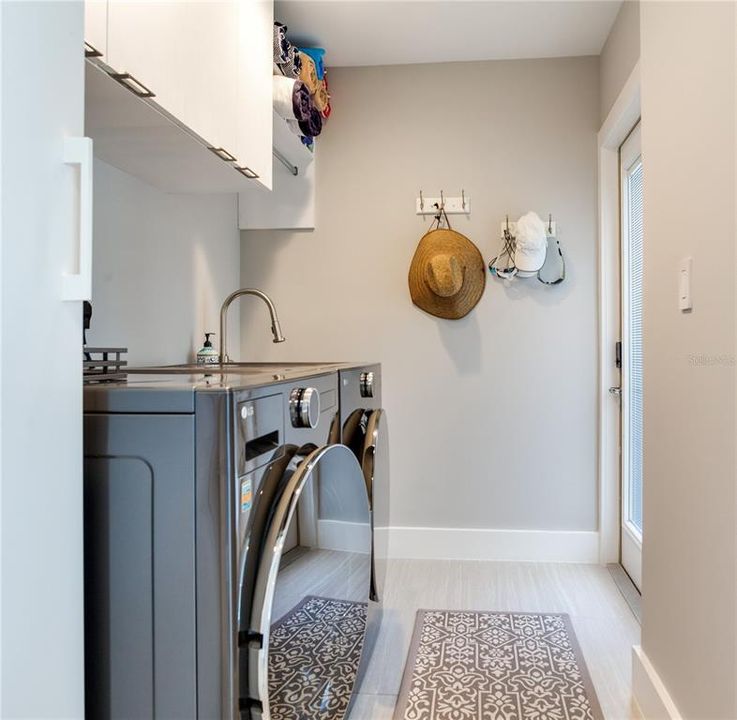 En Venta: $2,100,000 (3 camas, 3 baños, 2620 Pies cuadrados)