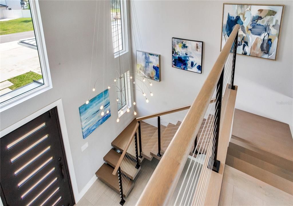 En Venta: $2,100,000 (3 camas, 3 baños, 2620 Pies cuadrados)