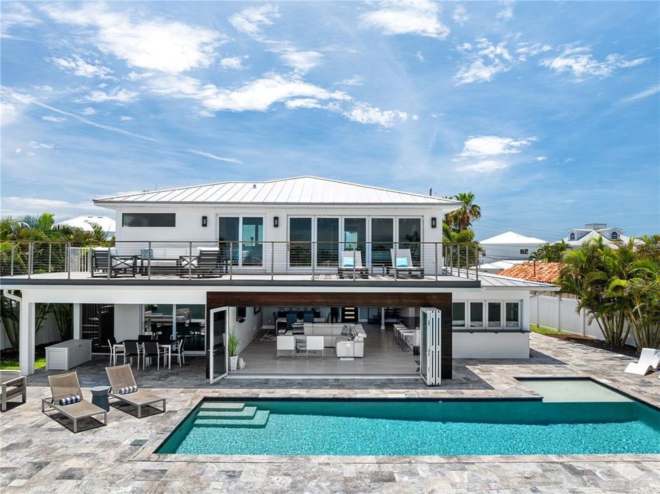 For Sale: $2,100,000 (3 beds, 3 baths, 2620 Square Feet)