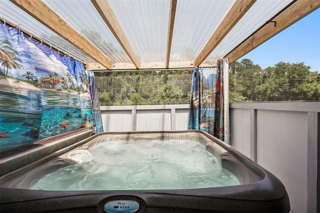 На продажу: $410,000 (3 спален, 3 ванн, 1704 Квадратных фут)