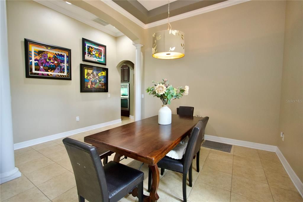 На продажу: $975,000 (4 спален, 4 ванн, 3385 Квадратных фут)