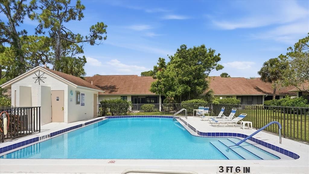 For Rent: $2,200 (2 beds, 2 baths, 1064 Square Feet)