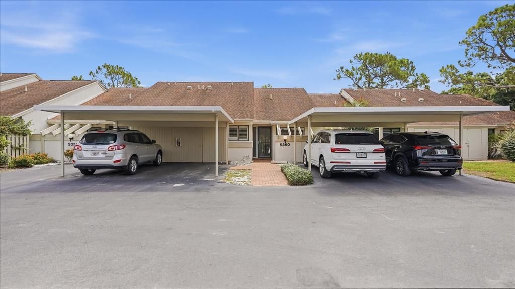 For Rent: $2,200 (2 beds, 2 baths, 1064 Square Feet)
