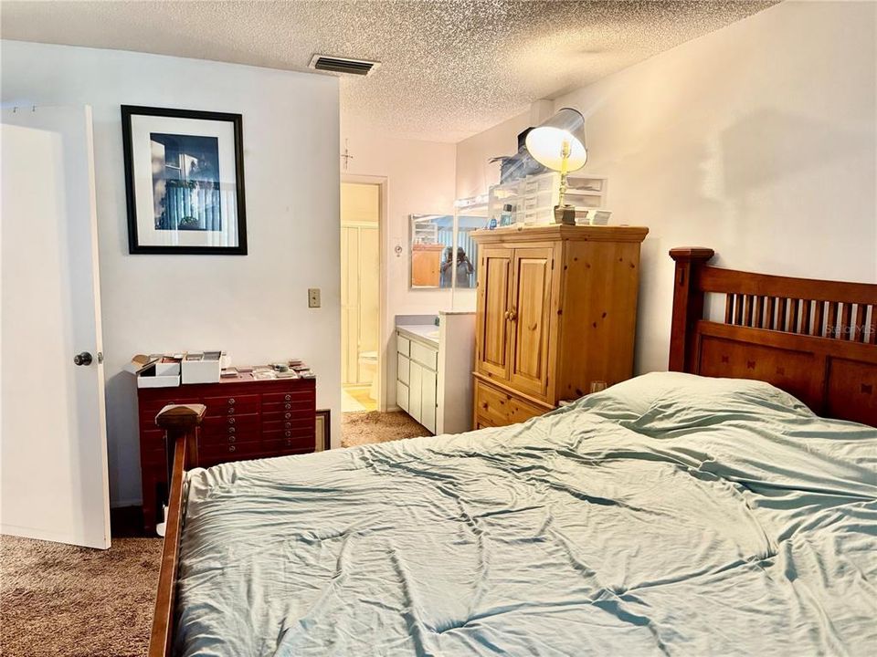En Venta: $249,500 (2 camas, 2 baños, 976 Pies cuadrados)