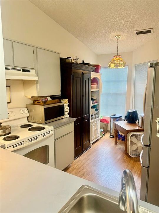En Venta: $249,500 (2 camas, 2 baños, 976 Pies cuadrados)