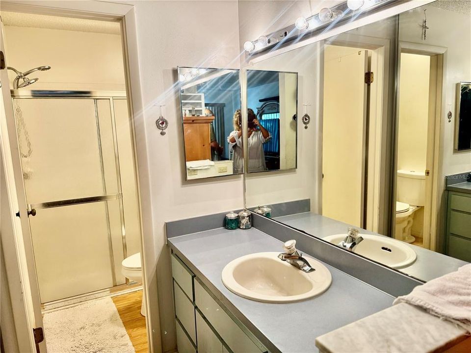 En Venta: $249,500 (2 camas, 2 baños, 976 Pies cuadrados)