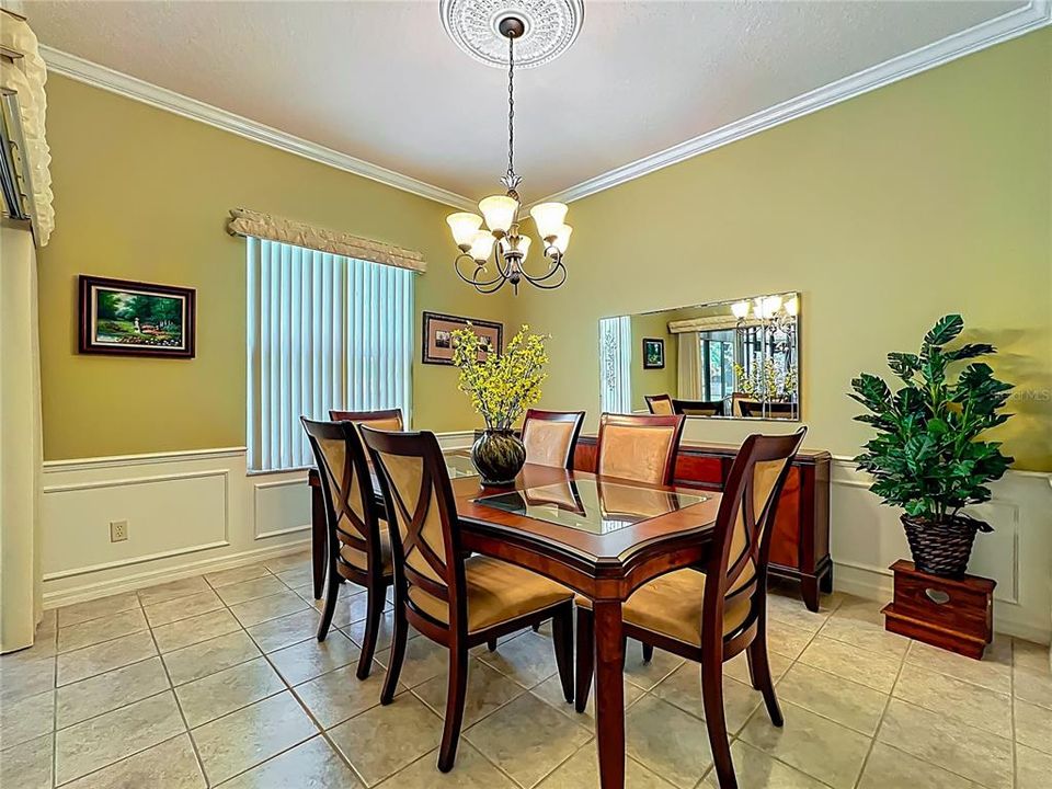 Active With Contract: $299,900 (2 beds, 2 baths, 2071 Square Feet)