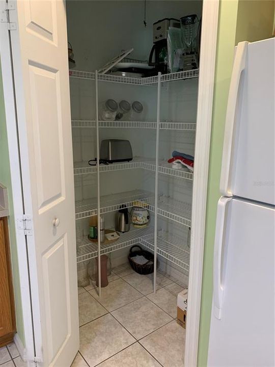 For Sale: $241,300 (2 beds, 2 baths, 1624 Square Feet)
