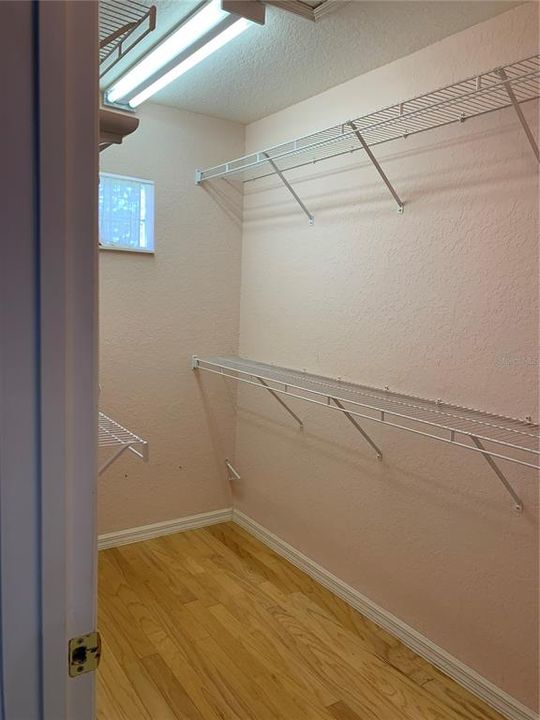 For Sale: $241,300 (2 beds, 2 baths, 1624 Square Feet)