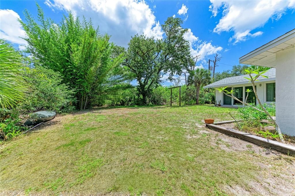 For Sale: $268,000 (3 beds, 2 baths, 1362 Square Feet)