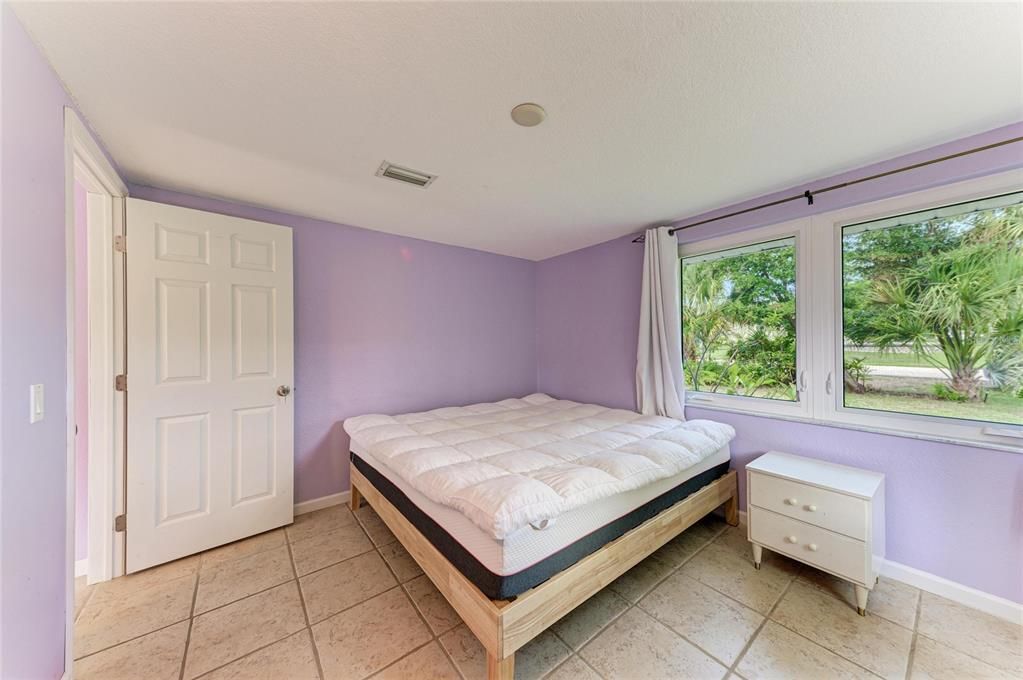 For Sale: $268,000 (3 beds, 2 baths, 1362 Square Feet)