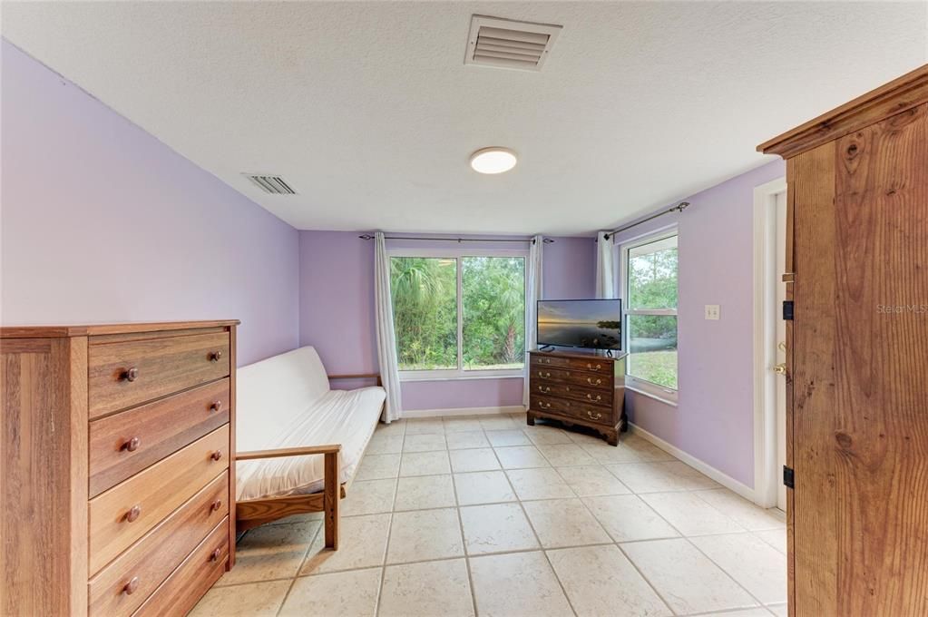 For Sale: $268,000 (3 beds, 2 baths, 1362 Square Feet)