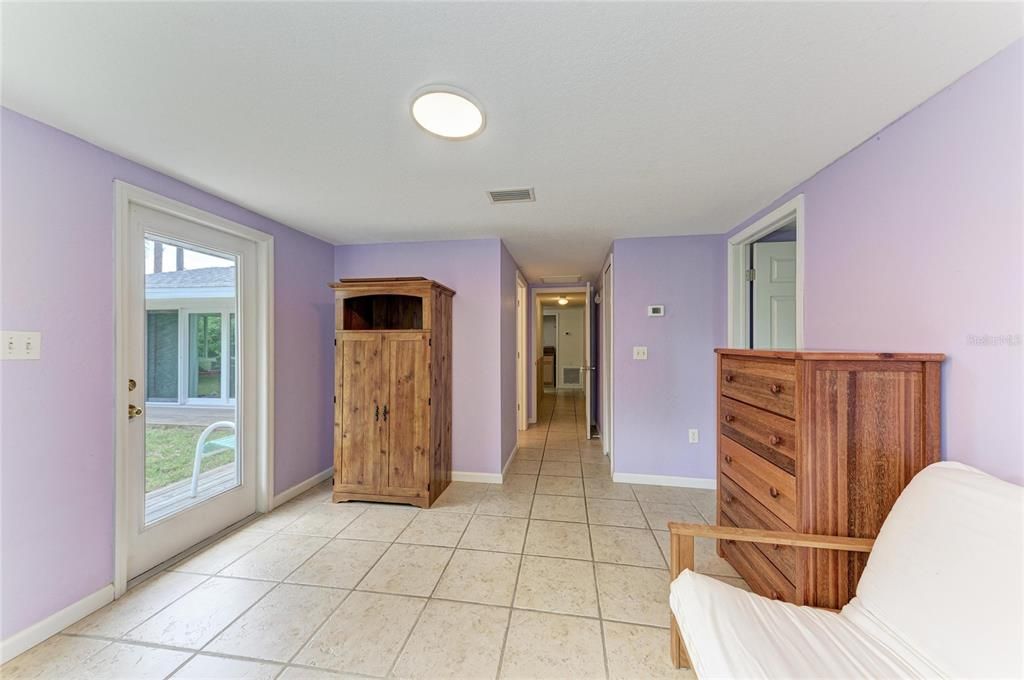 For Sale: $268,000 (3 beds, 2 baths, 1362 Square Feet)