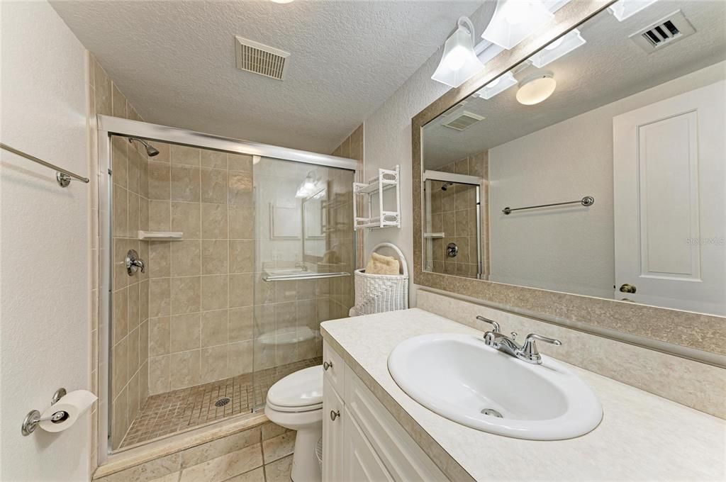 For Sale: $268,000 (3 beds, 2 baths, 1362 Square Feet)