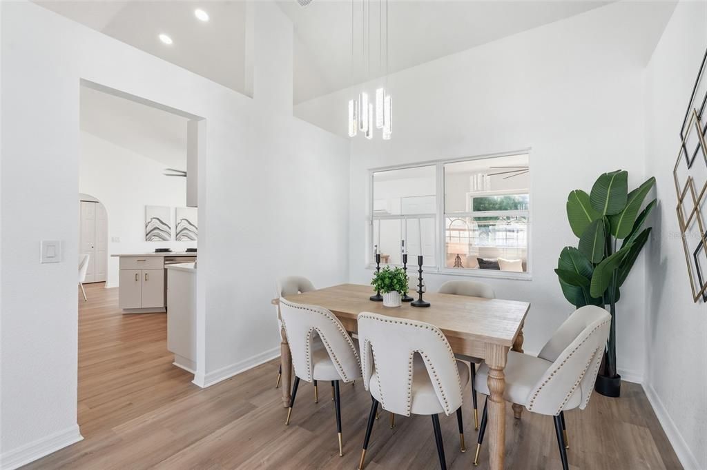 En Venta: $319,900 (3 camas, 2 baños, 1837 Pies cuadrados)