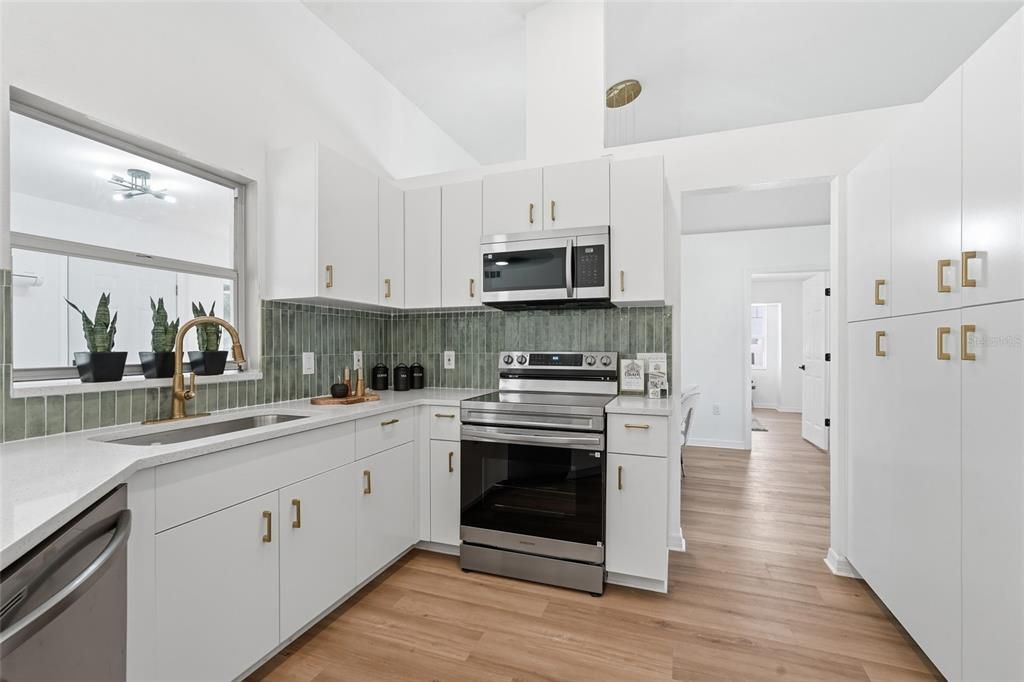 En Venta: $319,900 (3 camas, 2 baños, 1837 Pies cuadrados)