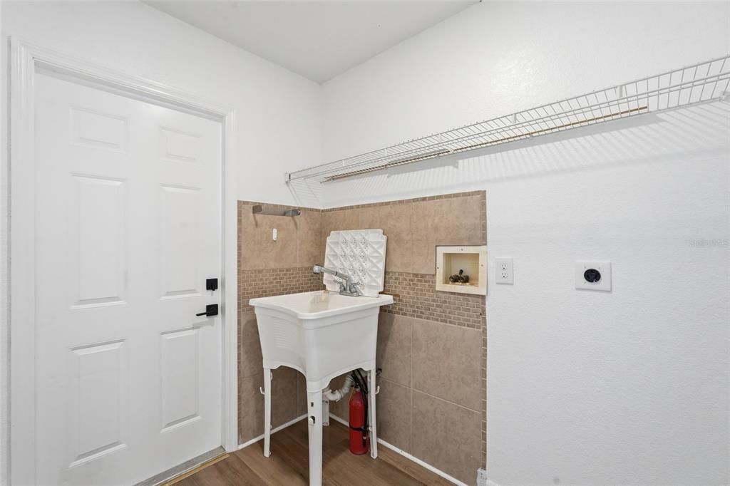 En Venta: $319,900 (3 camas, 2 baños, 1837 Pies cuadrados)