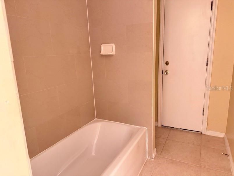 В аренду: $2,500 (3 спален, 2 ванн, 1776 Квадратных фут)