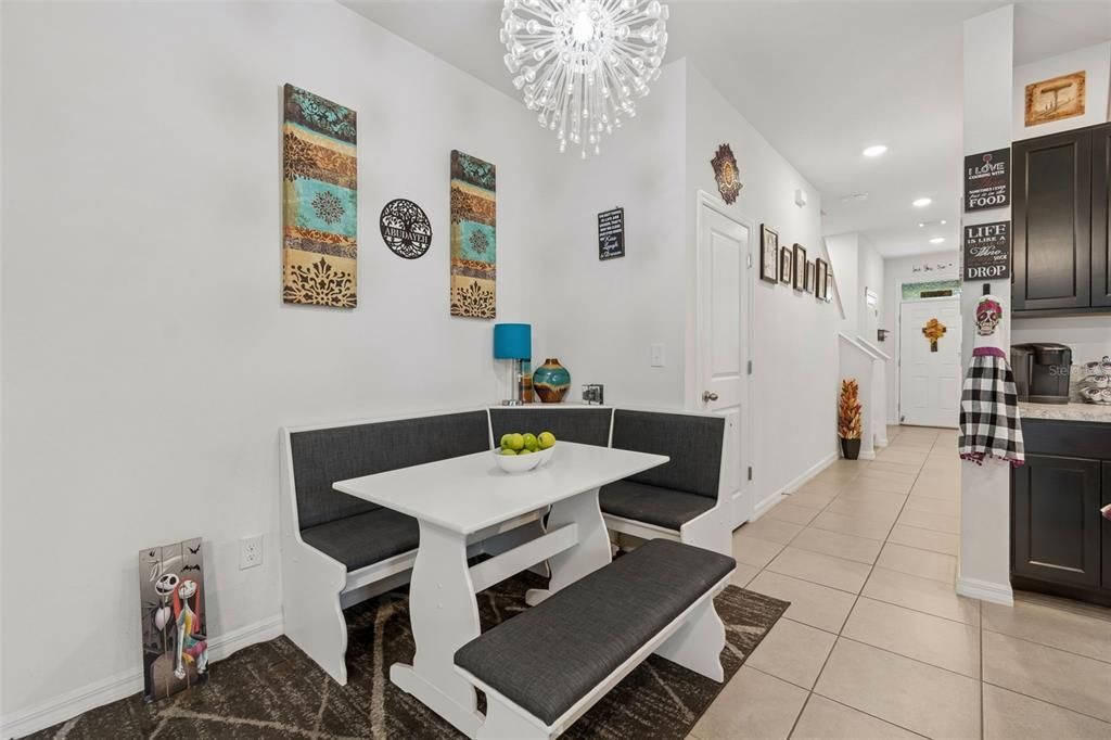 Active With Contract: $274,900 (3 beds, 2 baths, 1785 Square Feet)