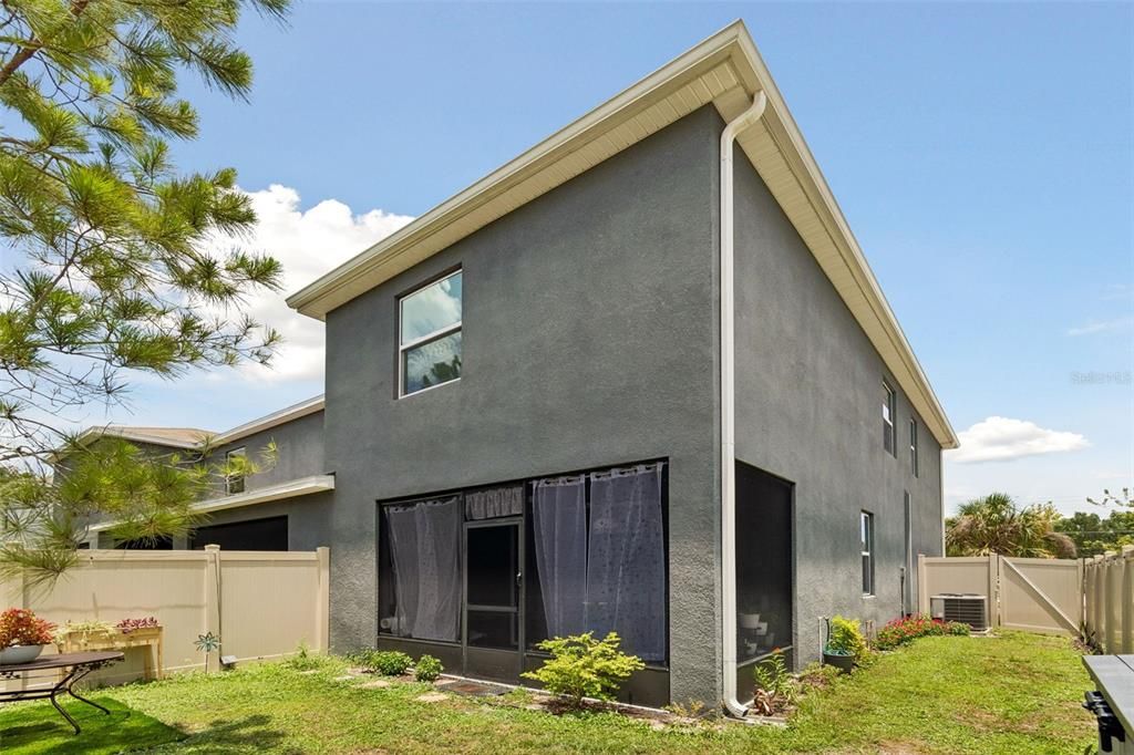Active With Contract: $274,900 (3 beds, 2 baths, 1785 Square Feet)