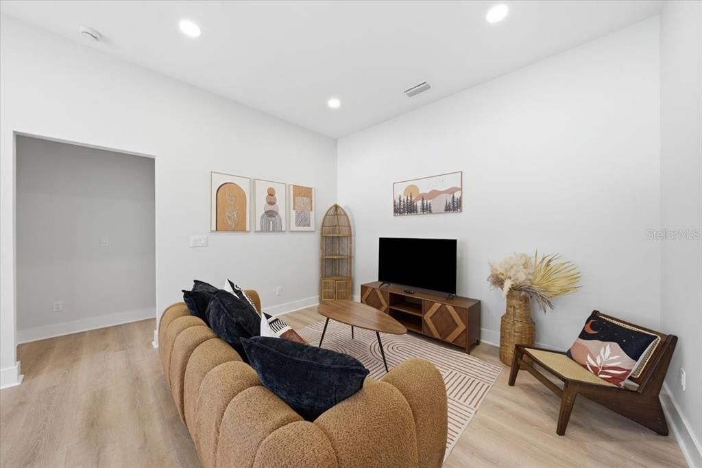 For Sale: $495,000 (4 beds, 2 baths, 1596 Square Feet)