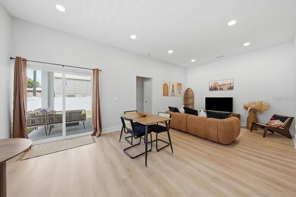For Sale: $495,000 (4 beds, 2 baths, 1596 Square Feet)