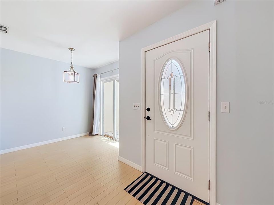 For Sale: $329,990 (3 beds, 2 baths, 1518 Square Feet)