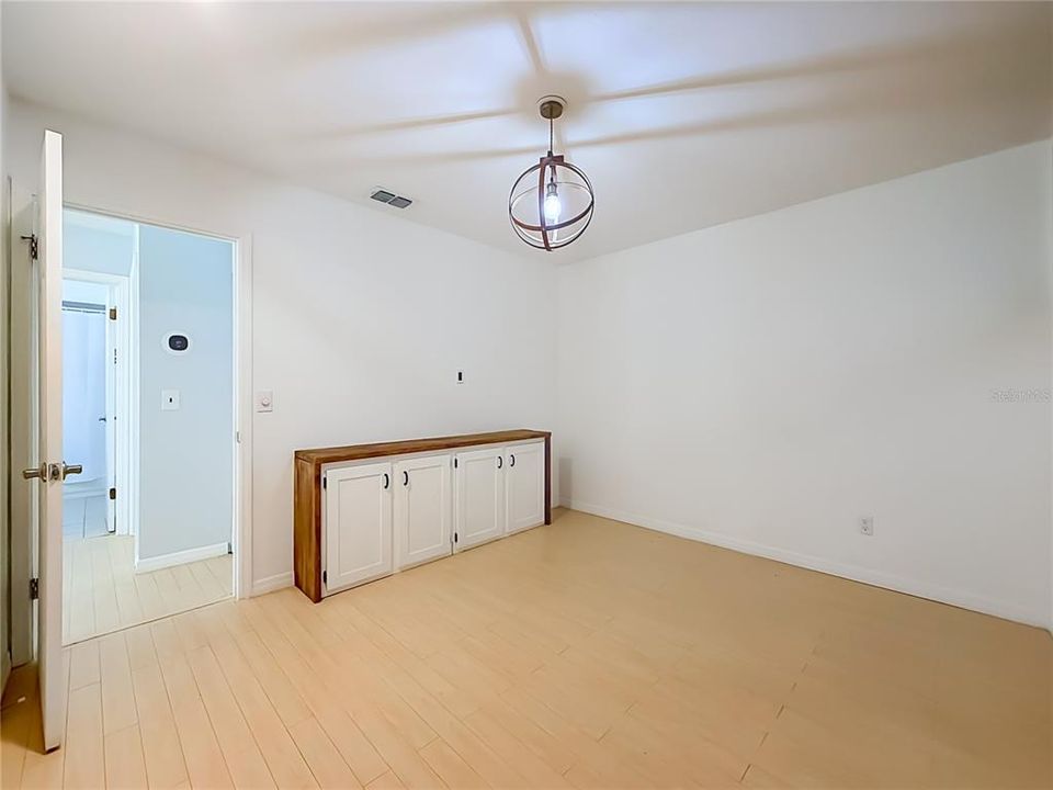 For Sale: $329,990 (3 beds, 2 baths, 1518 Square Feet)