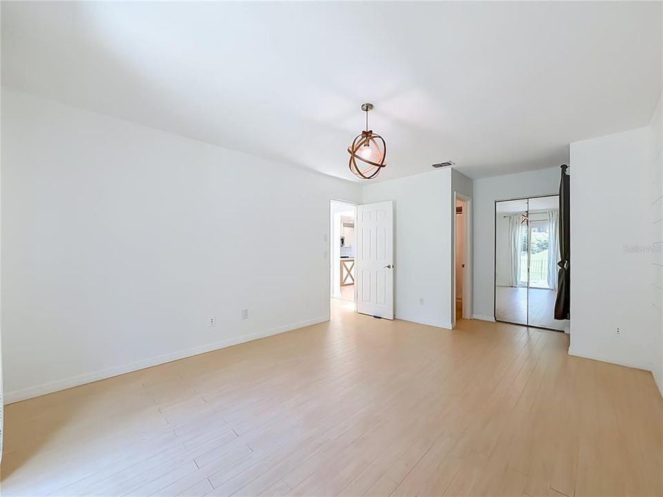 For Sale: $329,990 (3 beds, 2 baths, 1518 Square Feet)