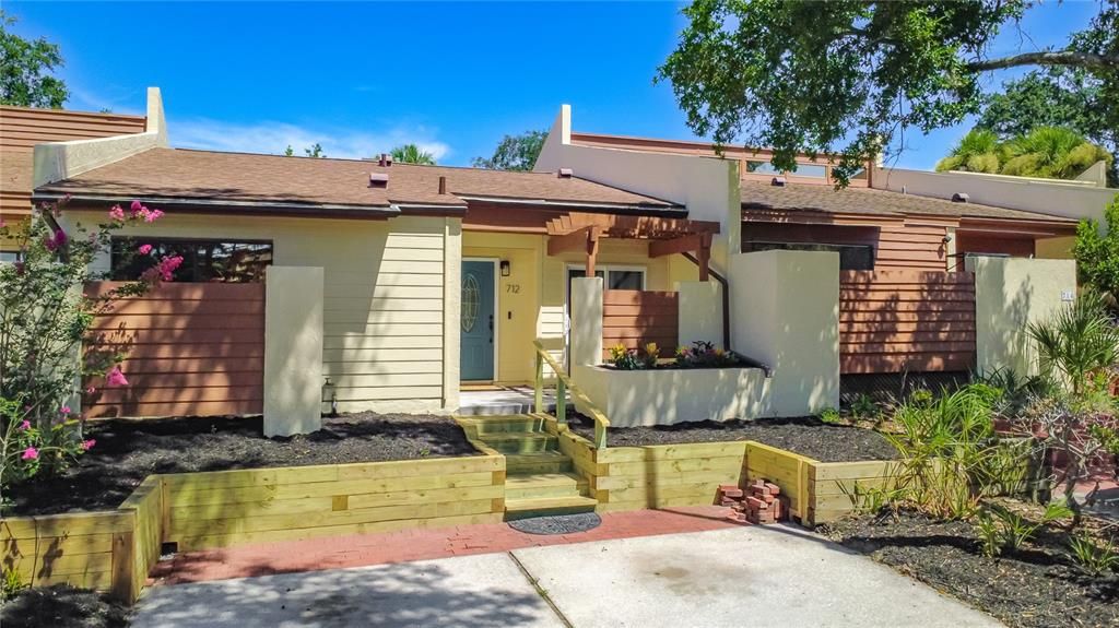 For Sale: $329,990 (3 beds, 2 baths, 1518 Square Feet)