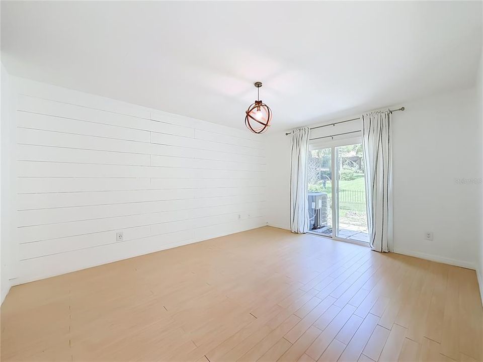 For Sale: $329,990 (3 beds, 2 baths, 1518 Square Feet)