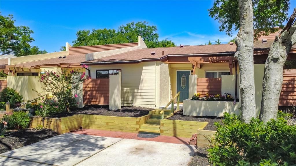 For Sale: $329,990 (3 beds, 2 baths, 1518 Square Feet)