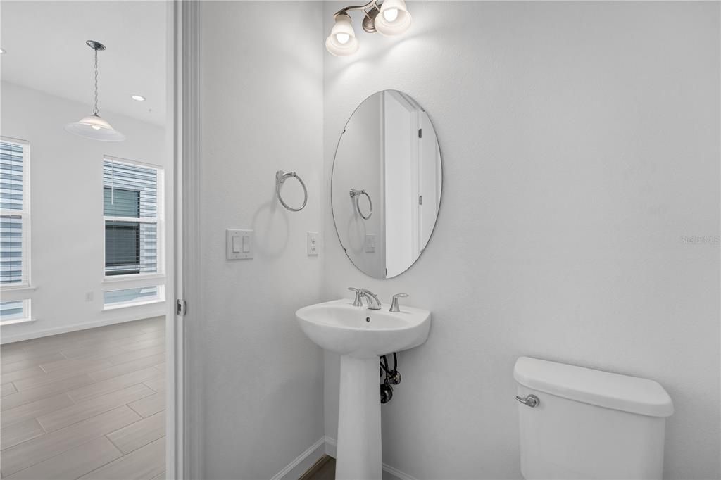 En Venta: $560,000 (3 camas, 3 baños, 1815 Pies cuadrados)
