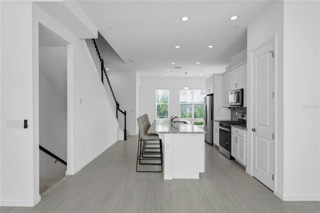 En Venta: $560,000 (3 camas, 3 baños, 1815 Pies cuadrados)