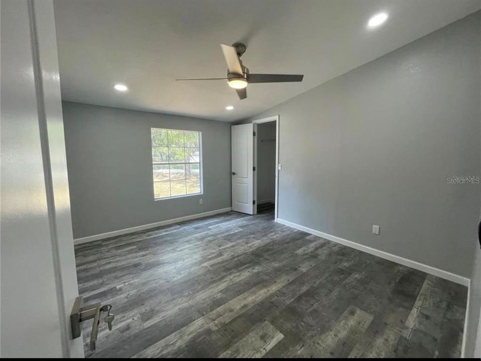 En Venta: $360,000 (4 camas, 2 baños, 1838 Pies cuadrados)