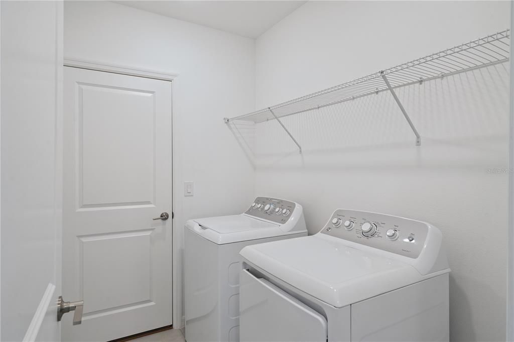 For Sale: $379,990 (4 beds, 2 baths, 2532 Square Feet)