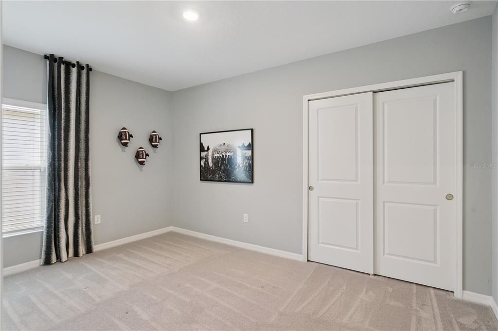 For Sale: $379,990 (4 beds, 2 baths, 2532 Square Feet)