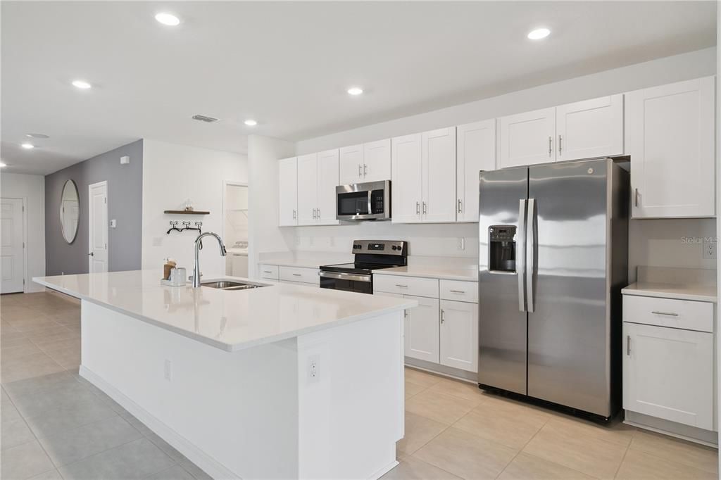 For Sale: $379,990 (4 beds, 2 baths, 2532 Square Feet)