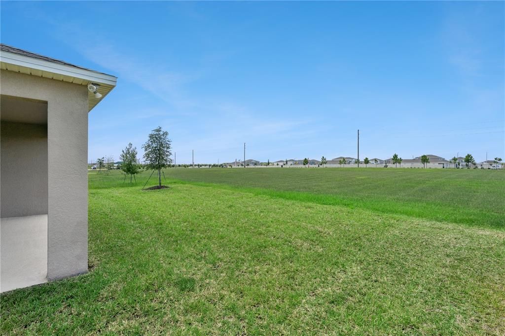 For Sale: $379,990 (4 beds, 2 baths, 2532 Square Feet)