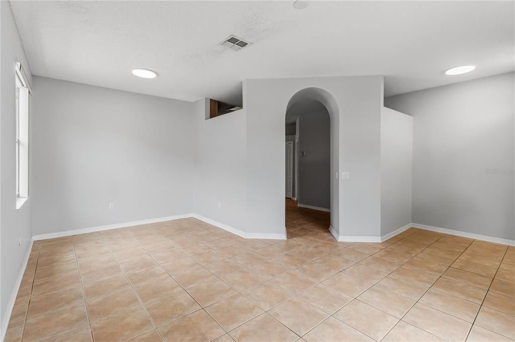 En Venta: $410,000 (3 camas, 2 baños, 1510 Pies cuadrados)