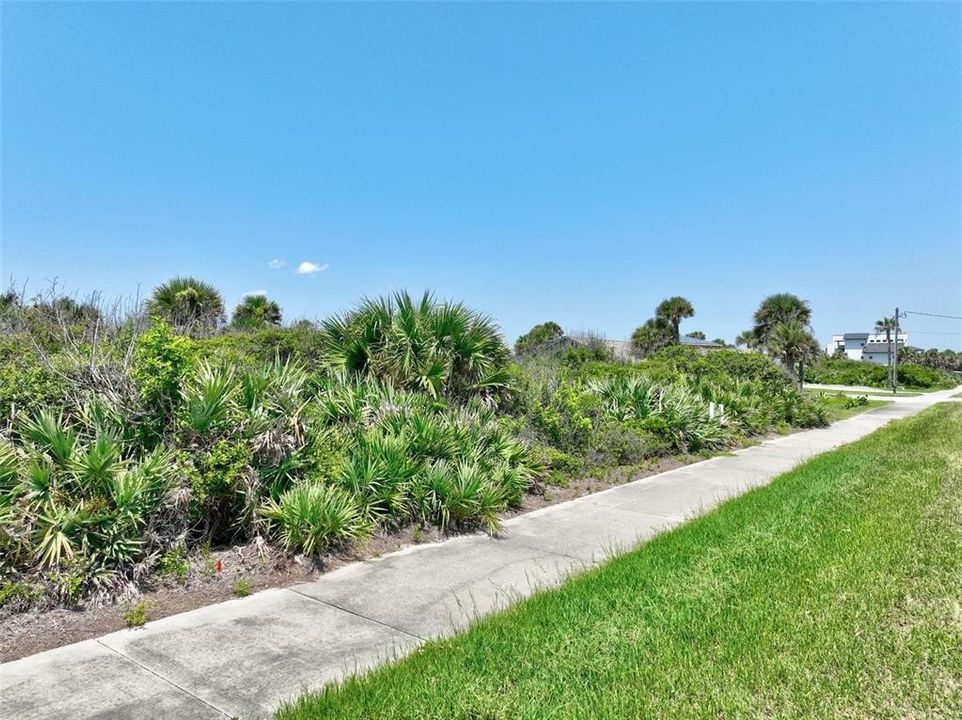 For Sale: $574,900 (0.41 acres)