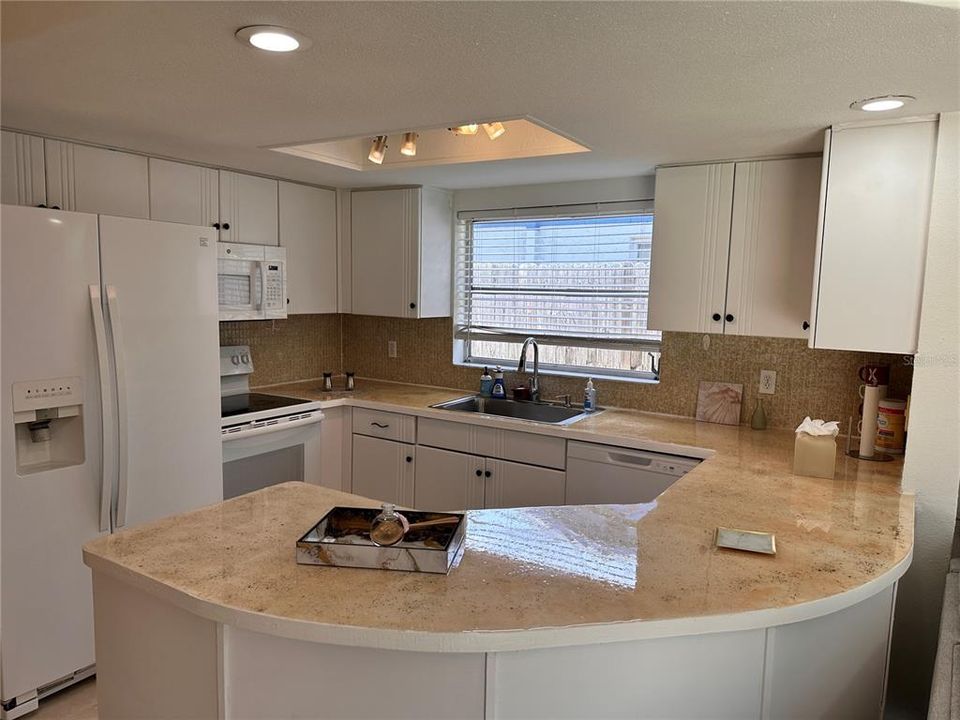 En Venta: $279,900 (3 camas, 2 baños, 1637 Pies cuadrados)