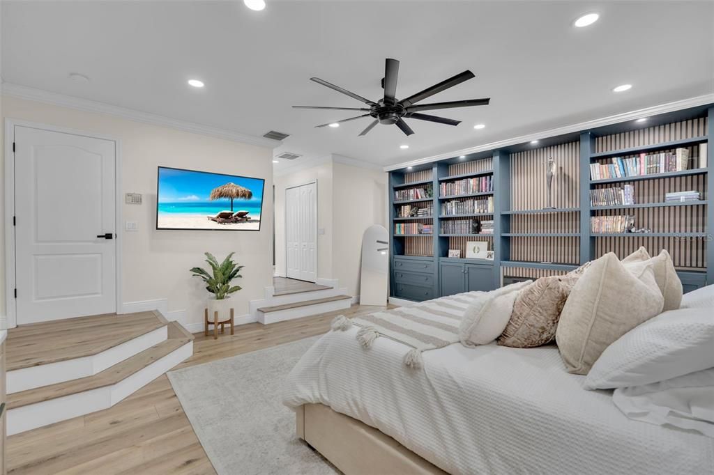 En Venta: $650,000 (4 camas, 2 baños, 2456 Pies cuadrados)