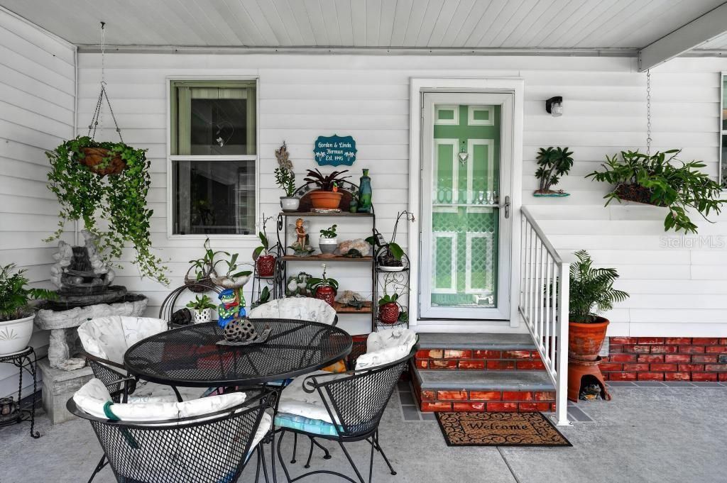 For Sale: $209,000 (2 beds, 2 baths, 1352 Square Feet)